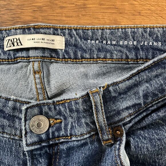 Zara High Rise Raw Hem Straight Jeans Women’s Size 32 - Picture 3 of 6